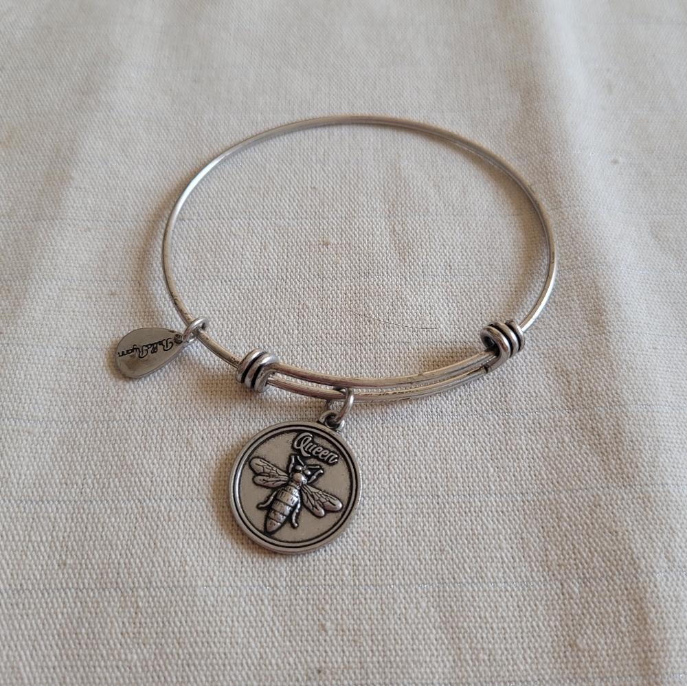 Bella Ryann Queen Bee Bangle Bracelet